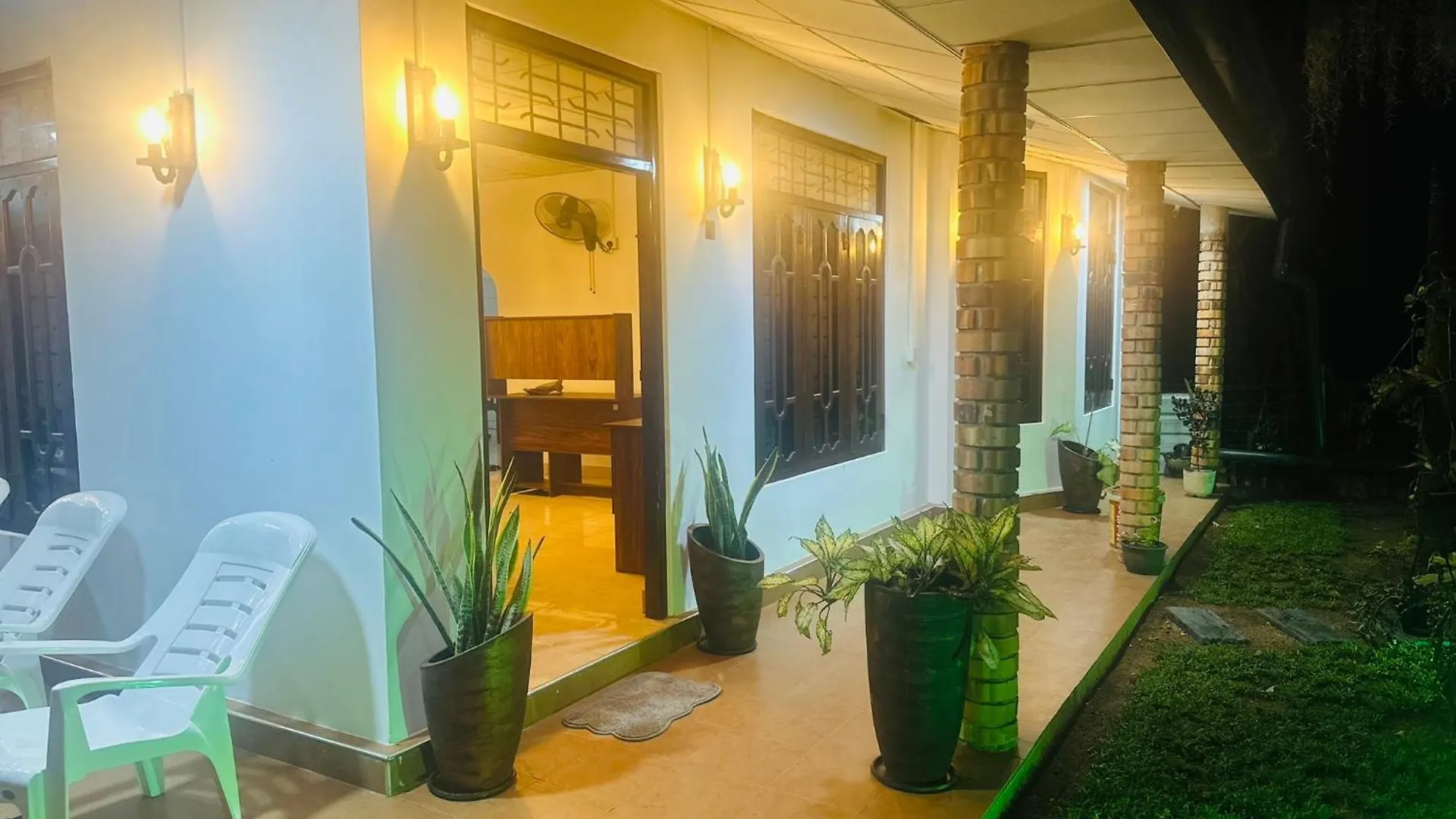 Πανσιόν Jaya Residence - Near Airport Νεγκόμπο Σρι Λάνκα